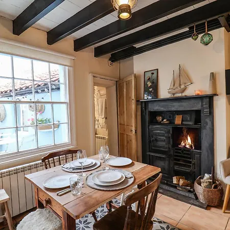 펜션 Corner House *